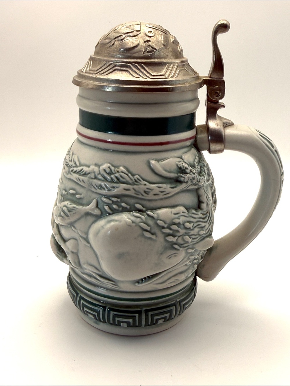 Vintage Avon Endangered Species Sperm Whale Mini Stein 1992